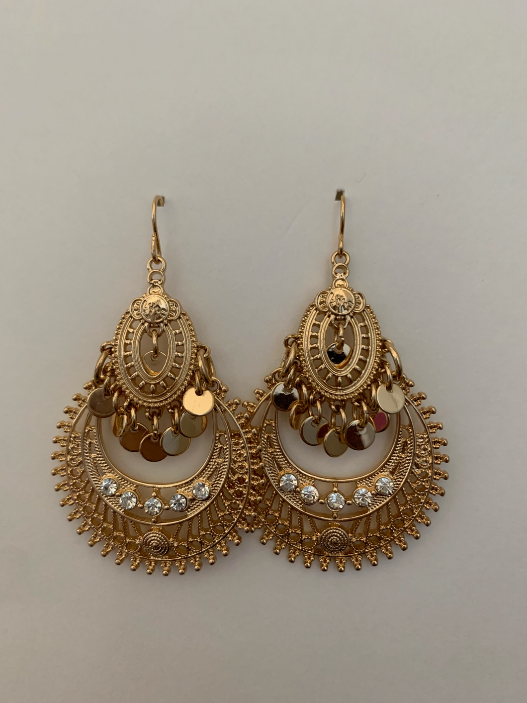 Shiny Gold Earrings with Sequins